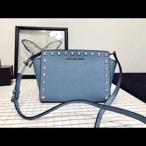 mk selma women crossbody bag